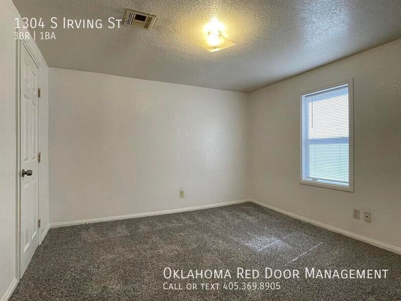 Building Photo - 1304 S Irving St