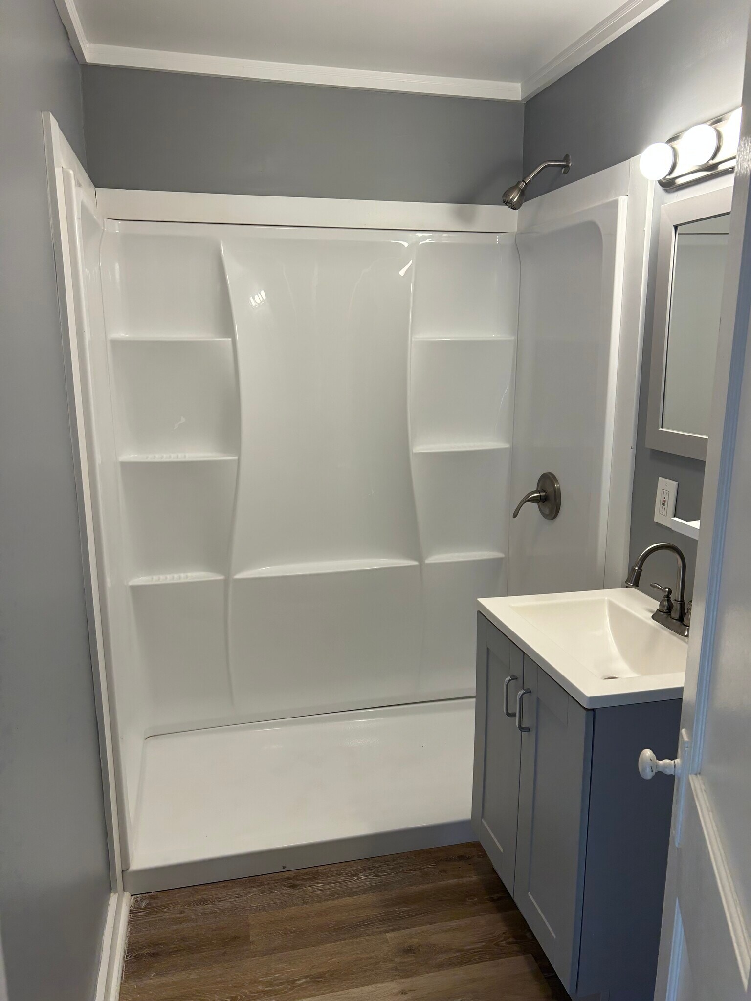 Bathroom shower - 2214 Oak St