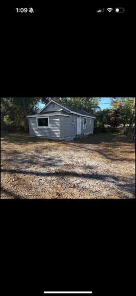 Building Photo - 214 W Volusia Ave