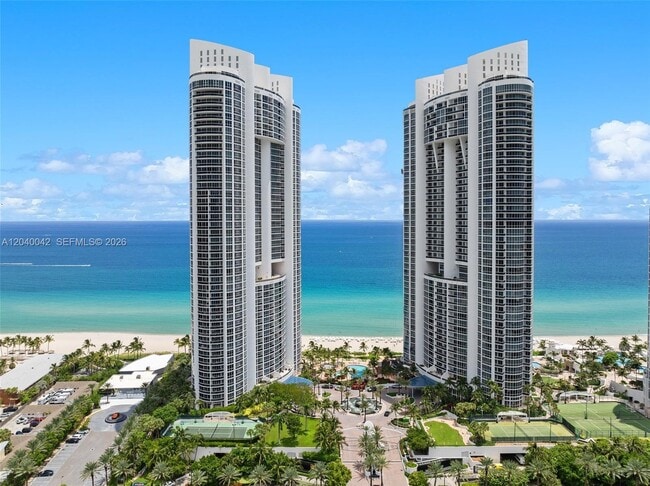 Building Photo - 18201 Collins Ave