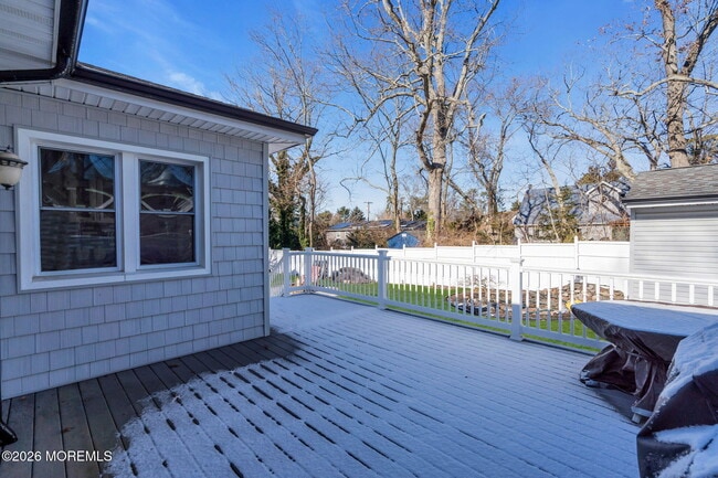 Building Photo - 242 Pennsylvania Ave