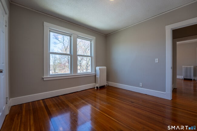 Building Photo - 47-49-49 Roxbury St