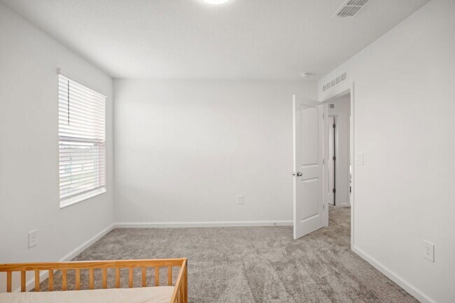 Building Photo - 4981 Worchester Dr
