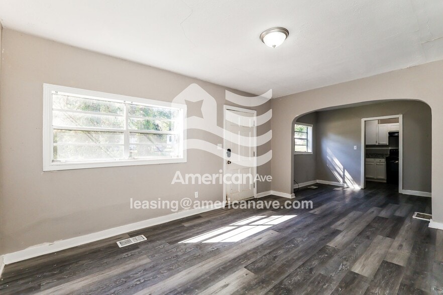 Building Photo - 732 Willaneel Dr