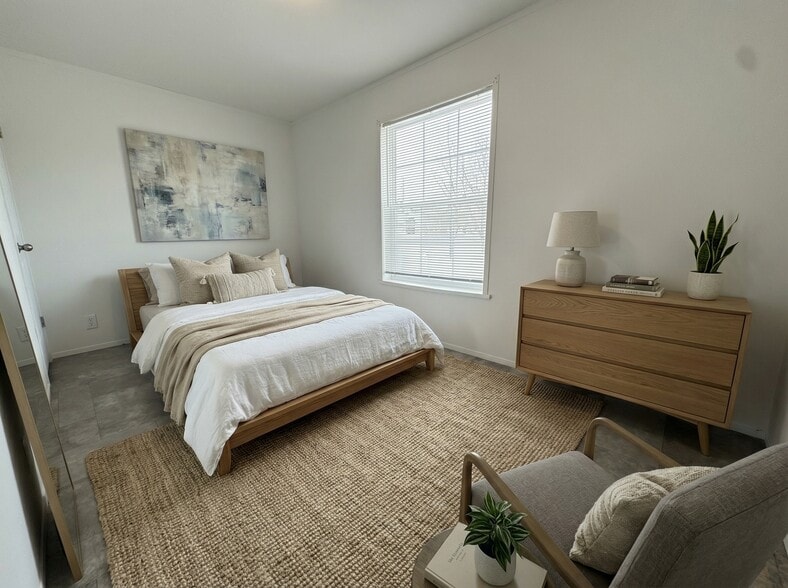 Building Photo - 71631 Heather Ct