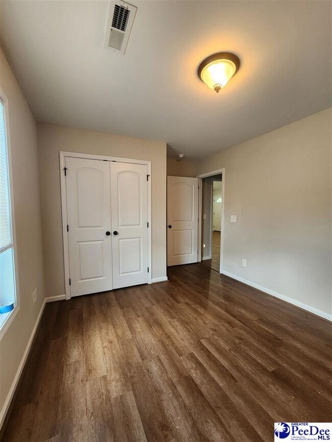 Building Photo - 297 Green Acres Rd