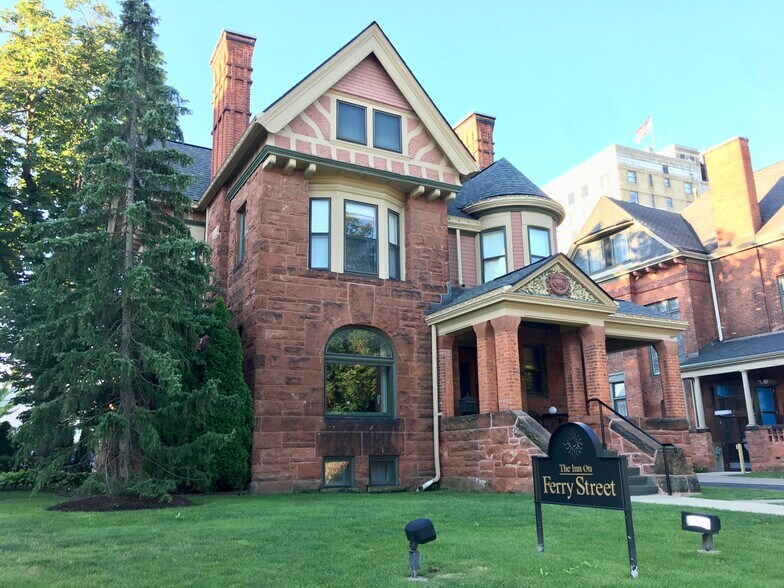 Other East Ferry Historic District homes - 455 E Ferry St