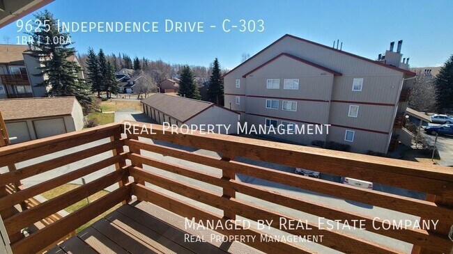 Building Photo - 9625 Independence Dr