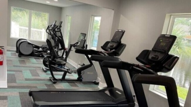 Building Photo - 622 Filmore St