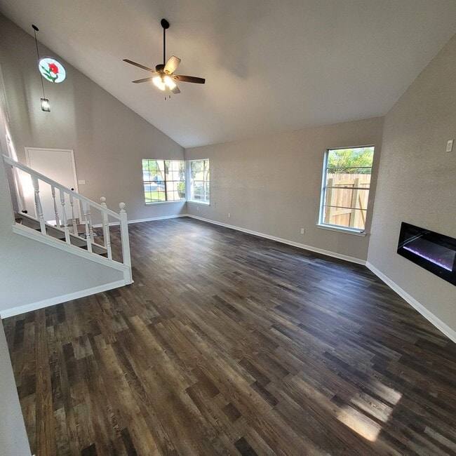 Building Photo - 14623 Highland Ridge