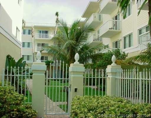 Building Photo - 1515 E Broward Blvd