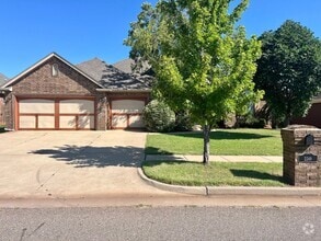 Building Photo - Lovely 4-Bed 2.5-Bath In Edmond