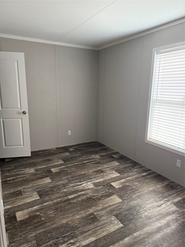 Building Photo - 2430 County Rd 318