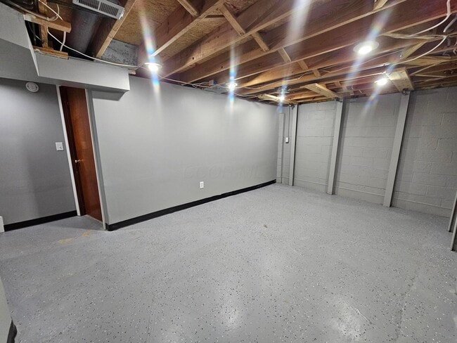 Building Photo - 1792 Plains Blvd