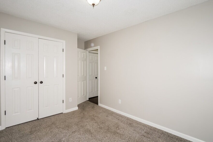 Building Photo - 6931 Gallop Dr