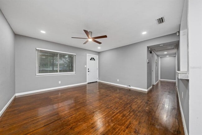 Building Photo - 6531 Hill Top Rd