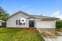 Building Photo - 4 Bedroom Pet-Friendly Home in Jacksonvill...