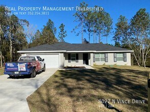 Building Photo - 8027 N Vince Dr