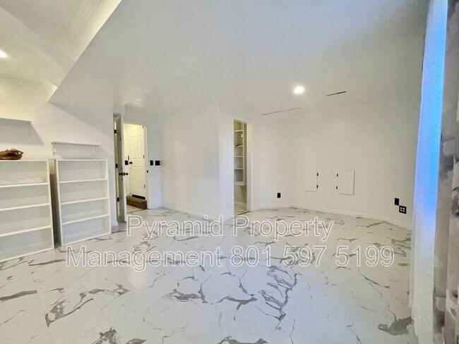 Building Photo - 4111 W 9580 S