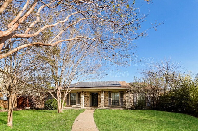 Building Photo - 409 Hardwood Trail