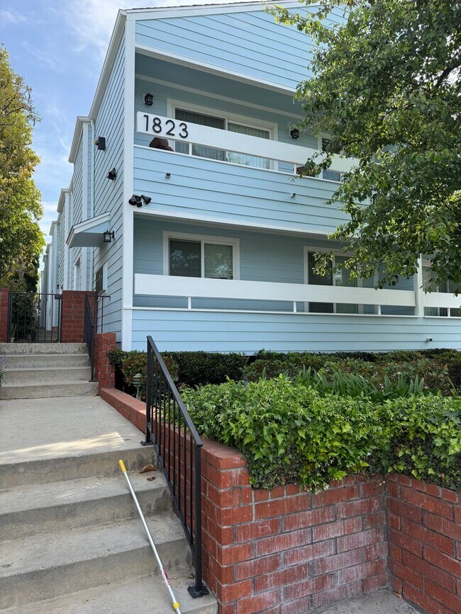 Building Photo - 1823 11th St