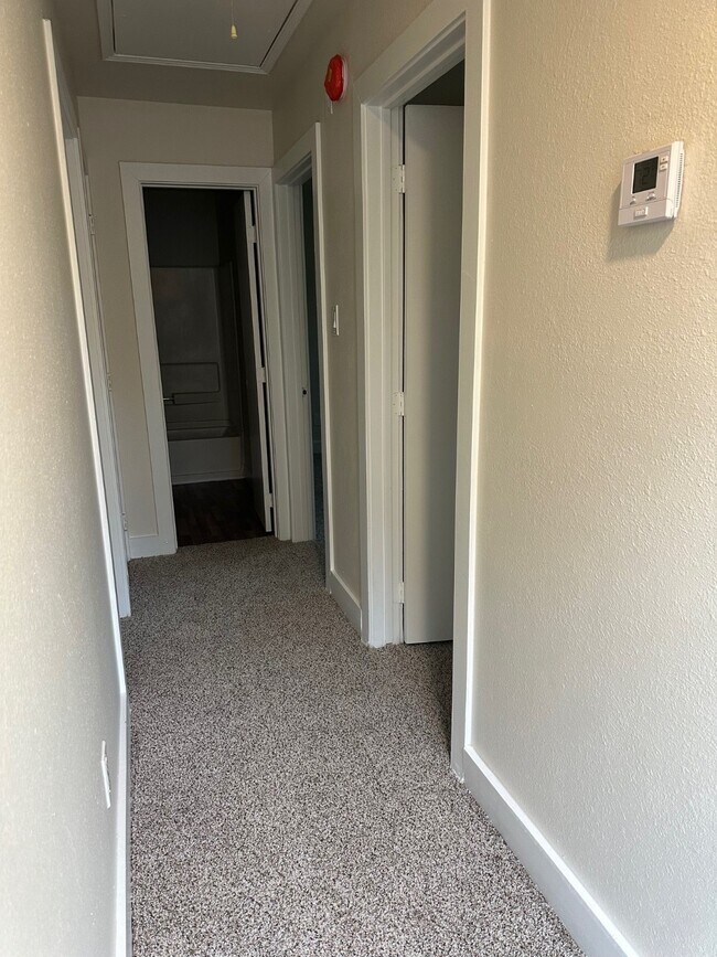 Building Photo - 22065 Ringwood Ct