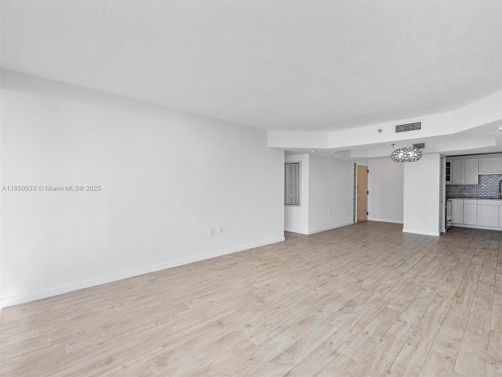 Building Photo - 9341 Collins Ave