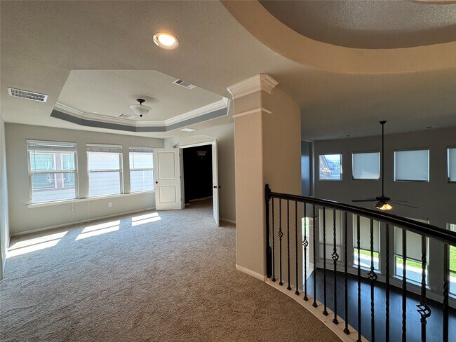 Building Photo - 30154 Southern Sky Dr