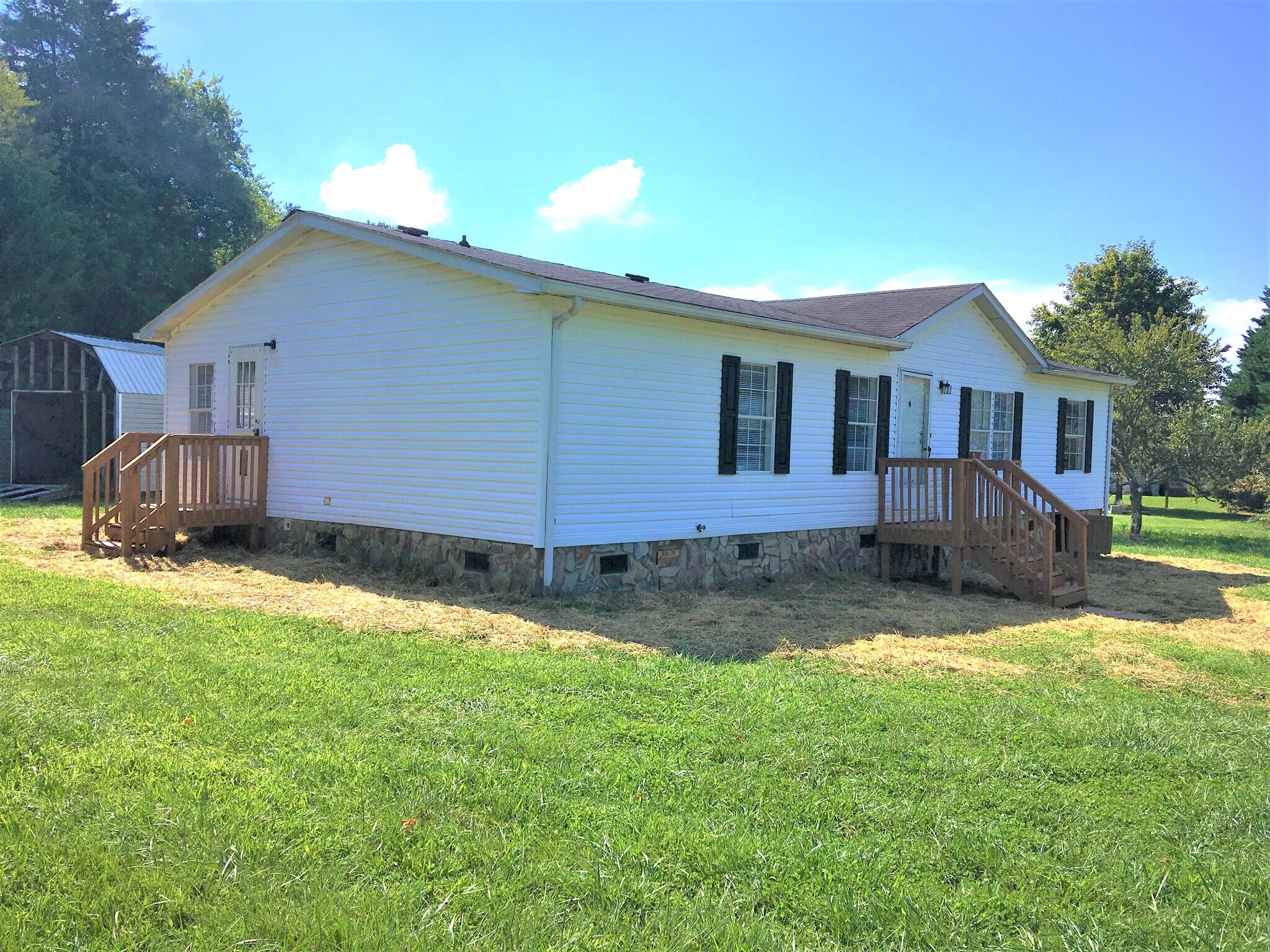 Building Photo - 4473 Welch Dr