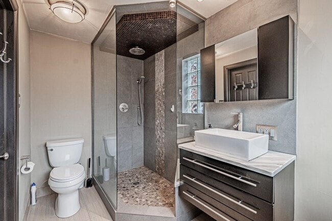 Building Photo - Charming 3BD, 2BA Wash Park Home with 2-Car Garage