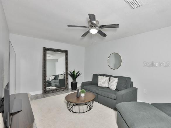 Building Photo - 6206 S Adelia Ave