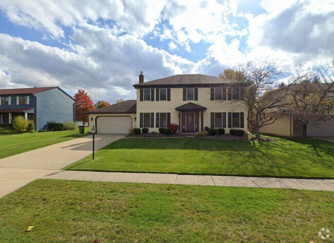Building Photo - 17016 Greenwood Dr