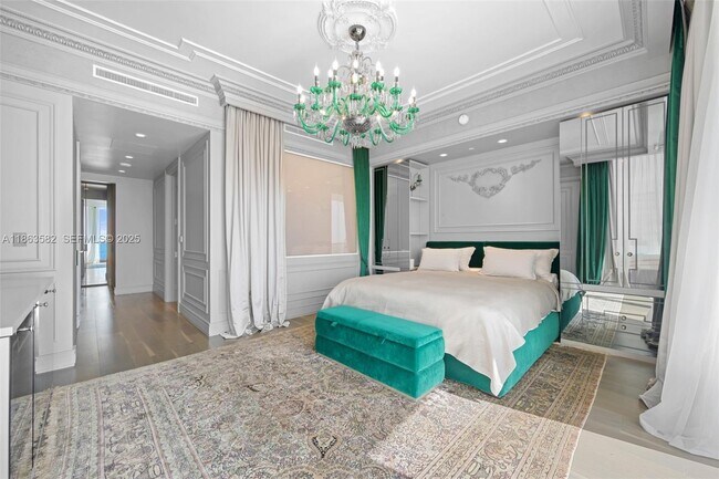 Building Photo - 17901 Collins Ave