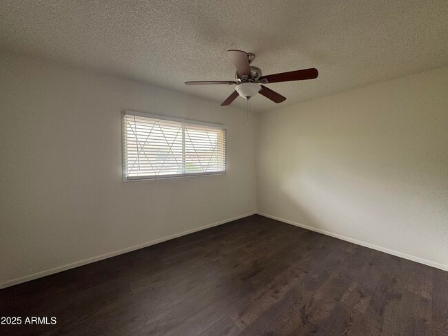 Building Photo - 6729 N 44th Ave