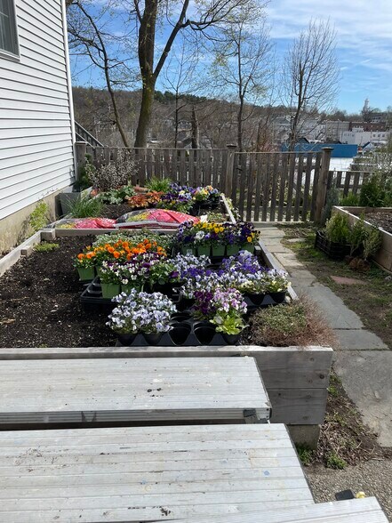 Building Photo - 19 Lafayette Rd