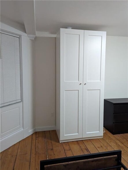 Building Photo - 37 Ann St