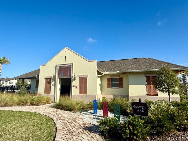 Building Photo - Bryant Square 2/2.5 1 car garage