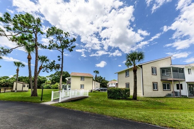 Building Photo - DRASTIC PRICE DROP!!  PRIME LOCATION