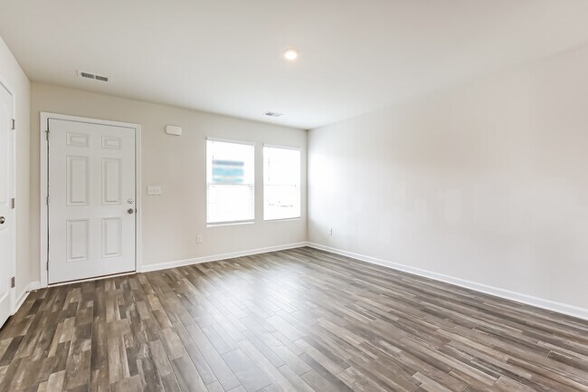 Building Photo - 518 Springtime Ln