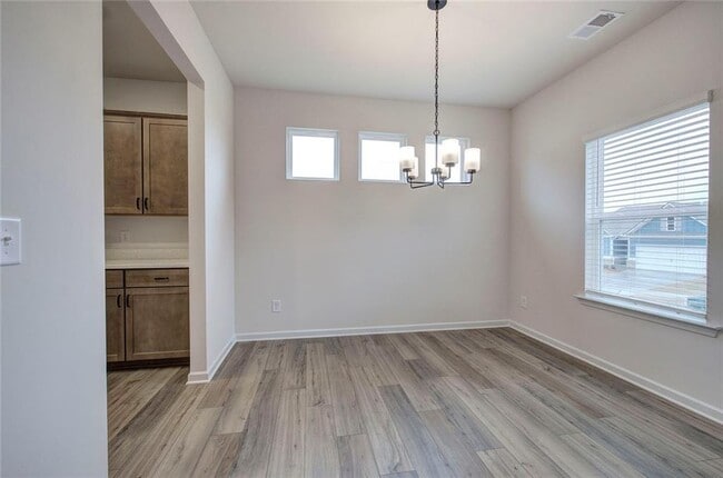 Building Photo - 503 Ozark Ln