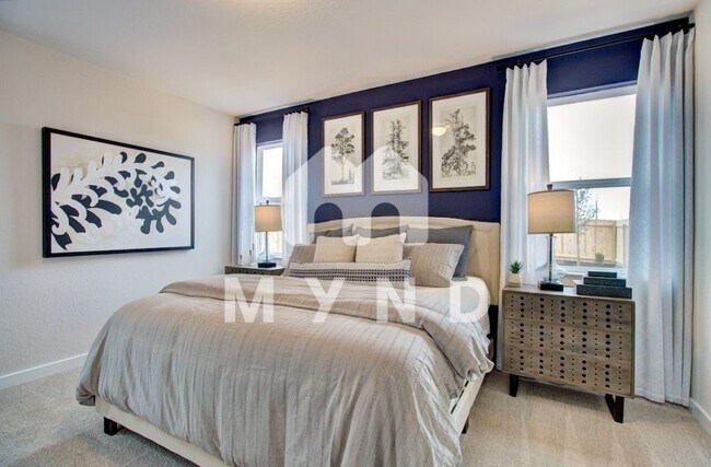 Building Photo - 888 Casina Cir