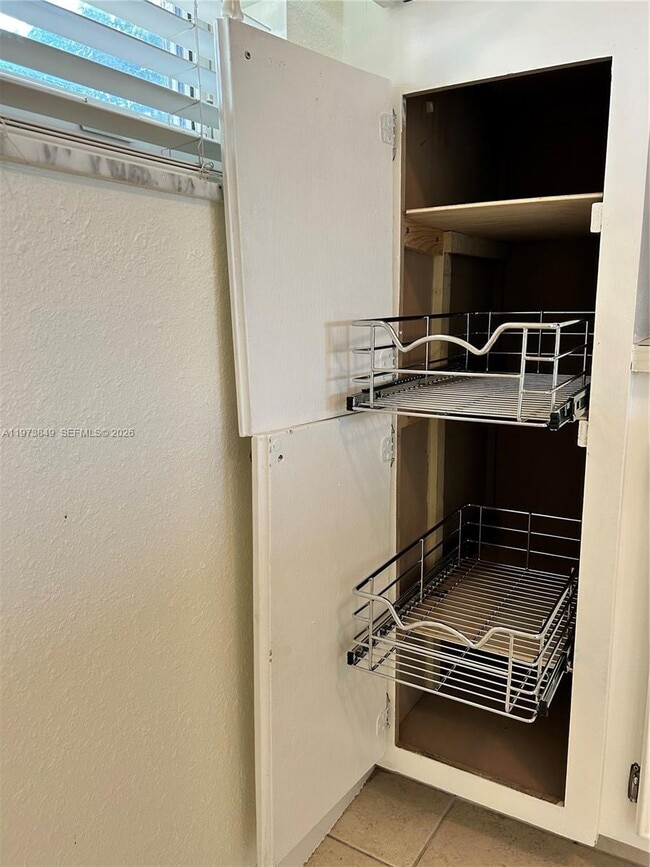 Building Photo - 1541 S Ocean Blvd