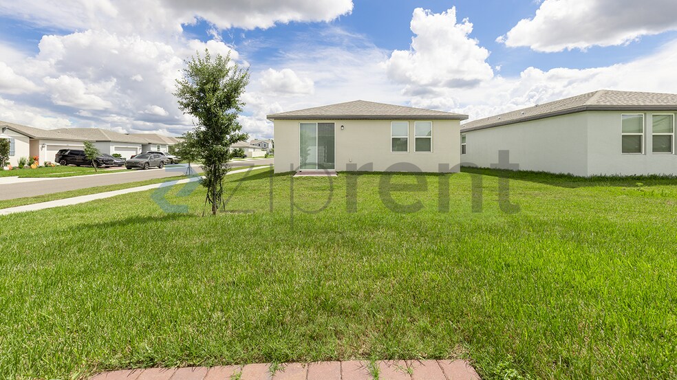 Building Photo - Unit