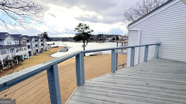 Building Photo - 295 Clearview Ct