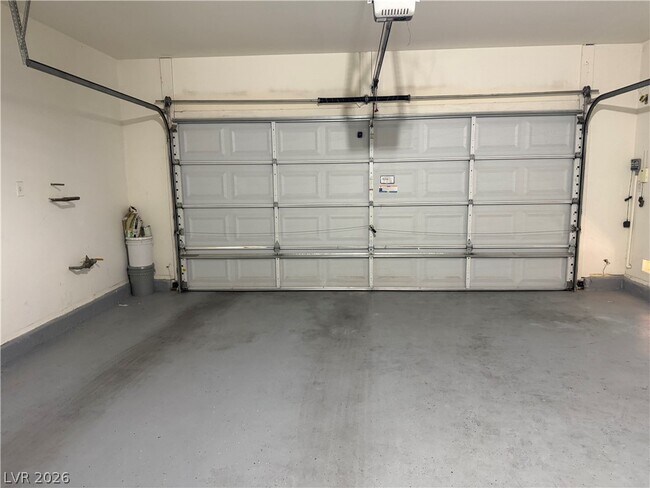 Building Photo - 9310 Winebrook Ave