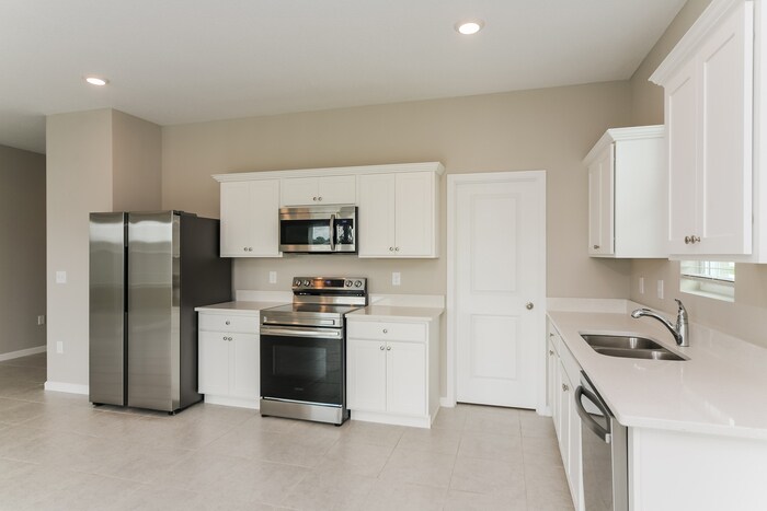 Building Photo - 353 Kenilworth Dr