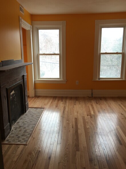 Building Photo - 5451 Potter St