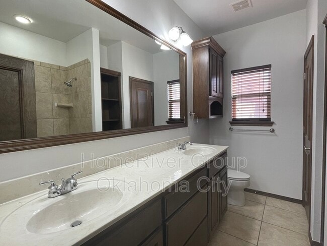 Building Photo - 5700 Shiloh Dr