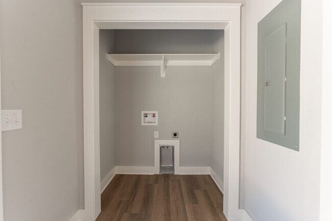 Building Photo - 2 BR/1.5 BA in the Willow Bend S/D