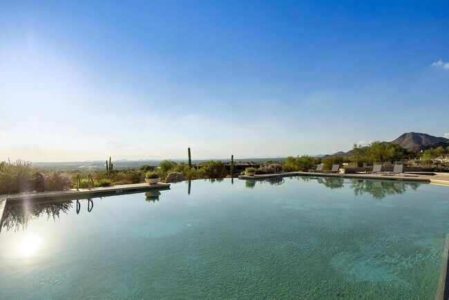 Building Photo - 11489 E Raintree Dr